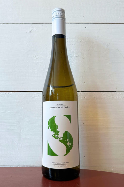 Quinta de Santiago, Assinatura de Familia Vinho Verde 2025